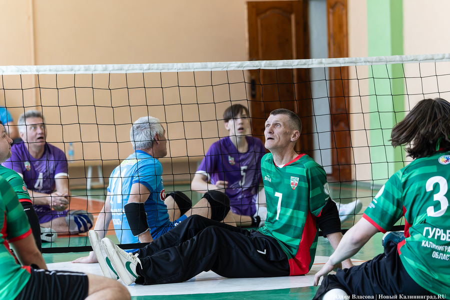 Нет ничего невозможного: в Гурьевске представили сборную области по волейболу сидя (фото)
