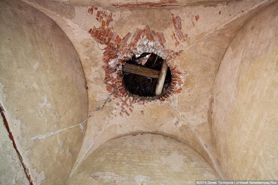 Две башни: руины кирх в поселках Дальнее и Высокое Гвардейского и Славского районов