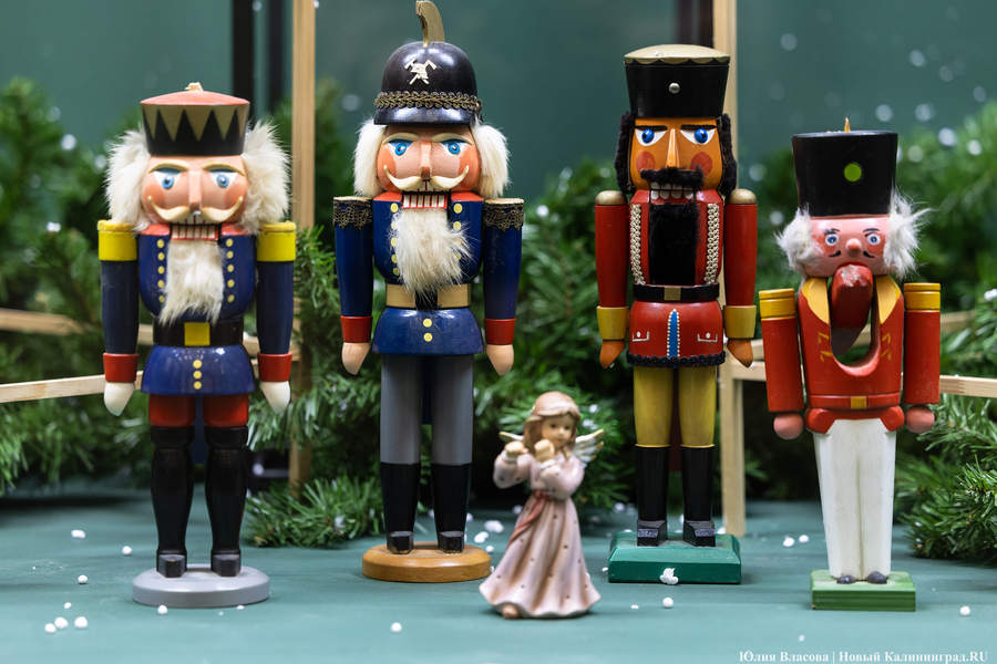 Символы Рождества и мир Гофмана: в Музее искусств открыли новогодний проект (фото)