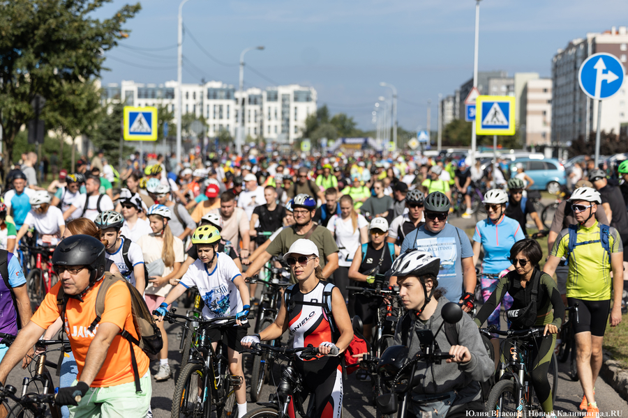 До моря на двух колёсах: в Калининграде проходит велопробег «Тур-де-Кранц» (фото)