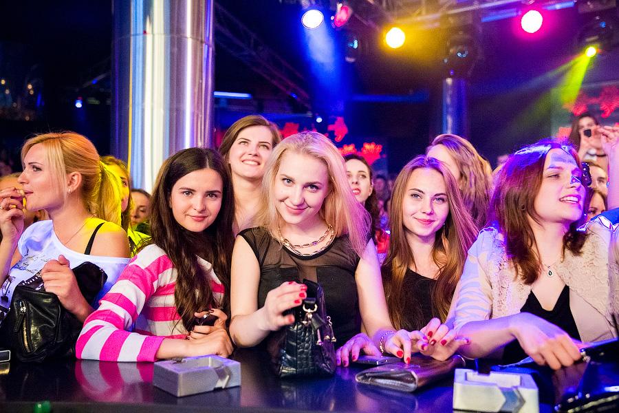 Все танцуют локтями: в клубе «Платинум» выступил протеже Тимати L’One