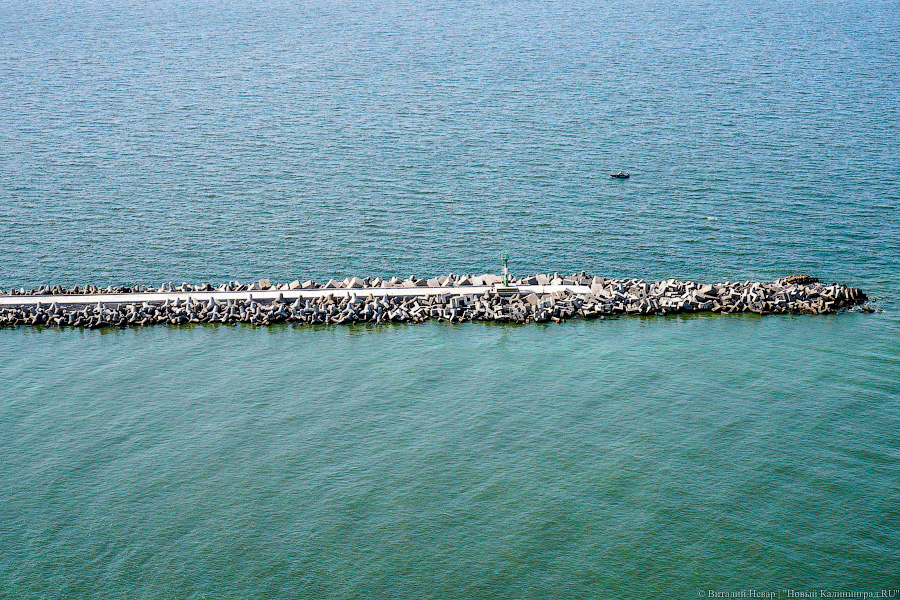 В Балтийске готовятся ко Дню ВМФ. Посмотрите на парад кораблей с высоты (фото)