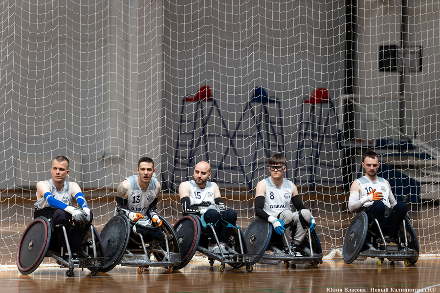 «Серебро» дороже «золота»: в Калининграде впервые боролись за Кубок по регби на колясках (фото)