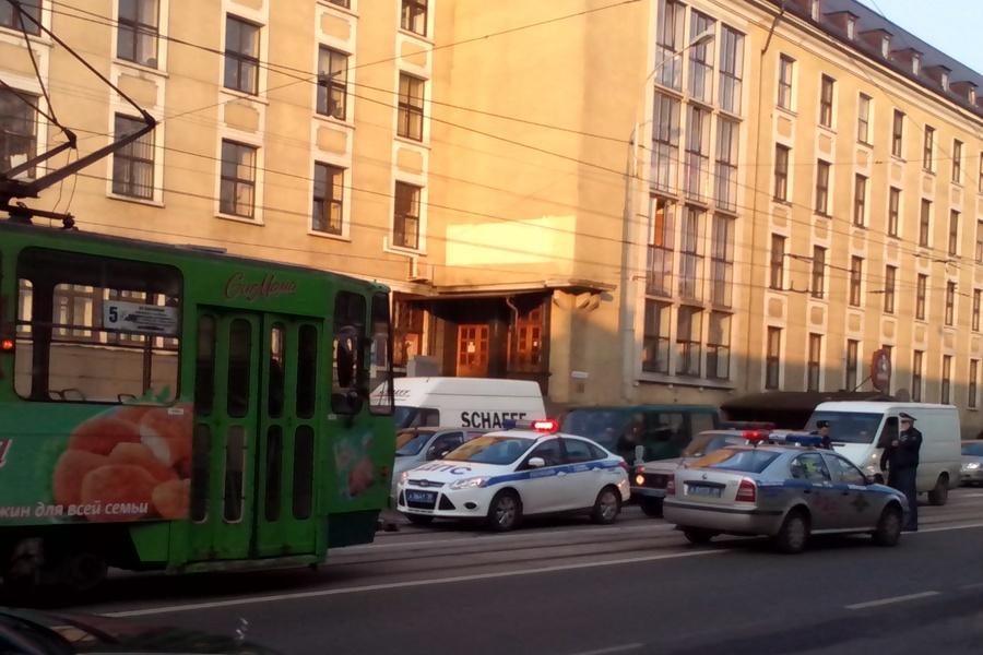 В центре Калининграда «Мерседес» насмерть сбил человека (фото)