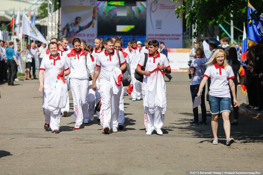 «Огонь на улице»: эстафета огня Универсиады-2013 в Калининграде