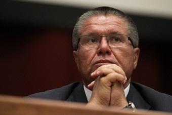 Минэкономразвития считает экономическую ситуацию в России напряженной и нестабильной