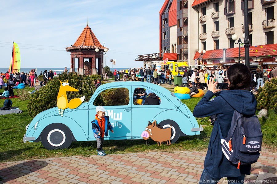 На ход руки: как проходит Fish Food Festival в Зеленоградске