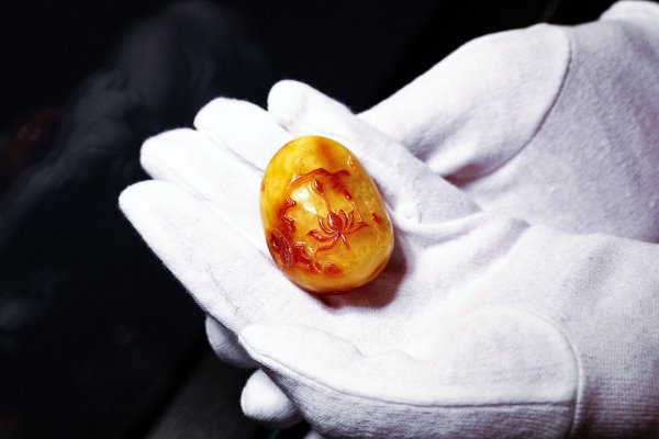 Душа тигра: в Калининграде впервые представили камнерезное искусство Китая