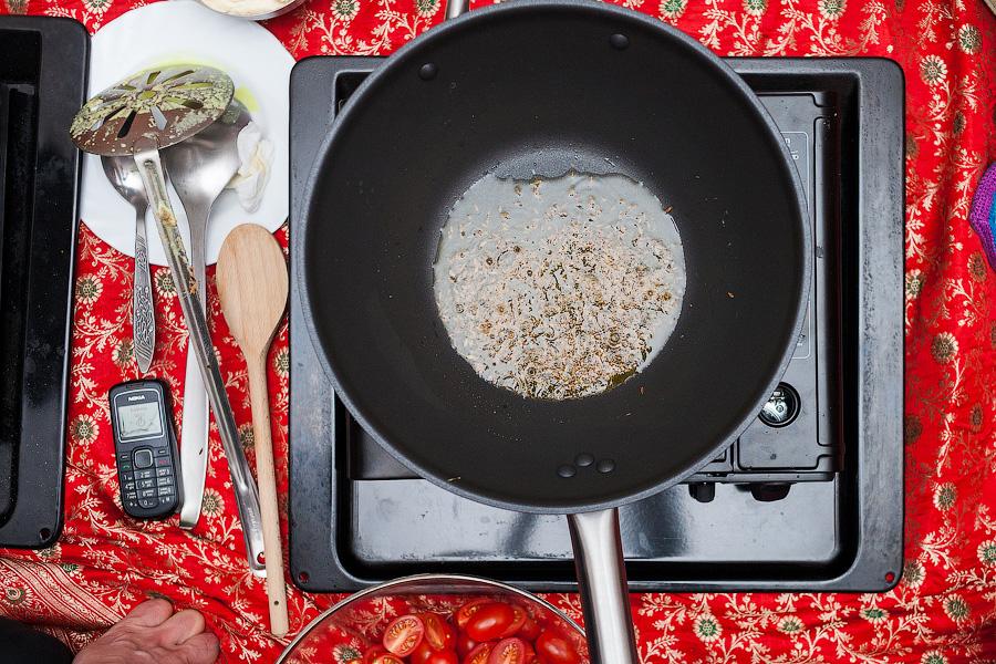 Курица карри и вегетарианский омлет: индийские блюда на «Открытой кухне»