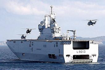 Страны Балтии против покупки Россией вертолетоносца