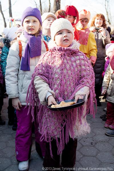 «Блинный бег»: первый городской забег с блинами на Масленицу (+видео)