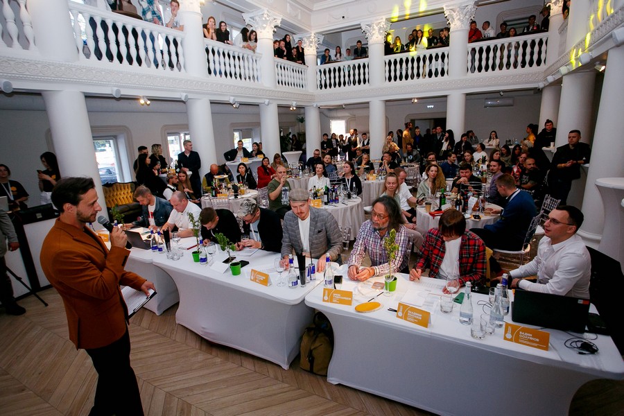 Лучшего бармена Калининграда определили на конкурсе «Янтарный Шейкер-2022»