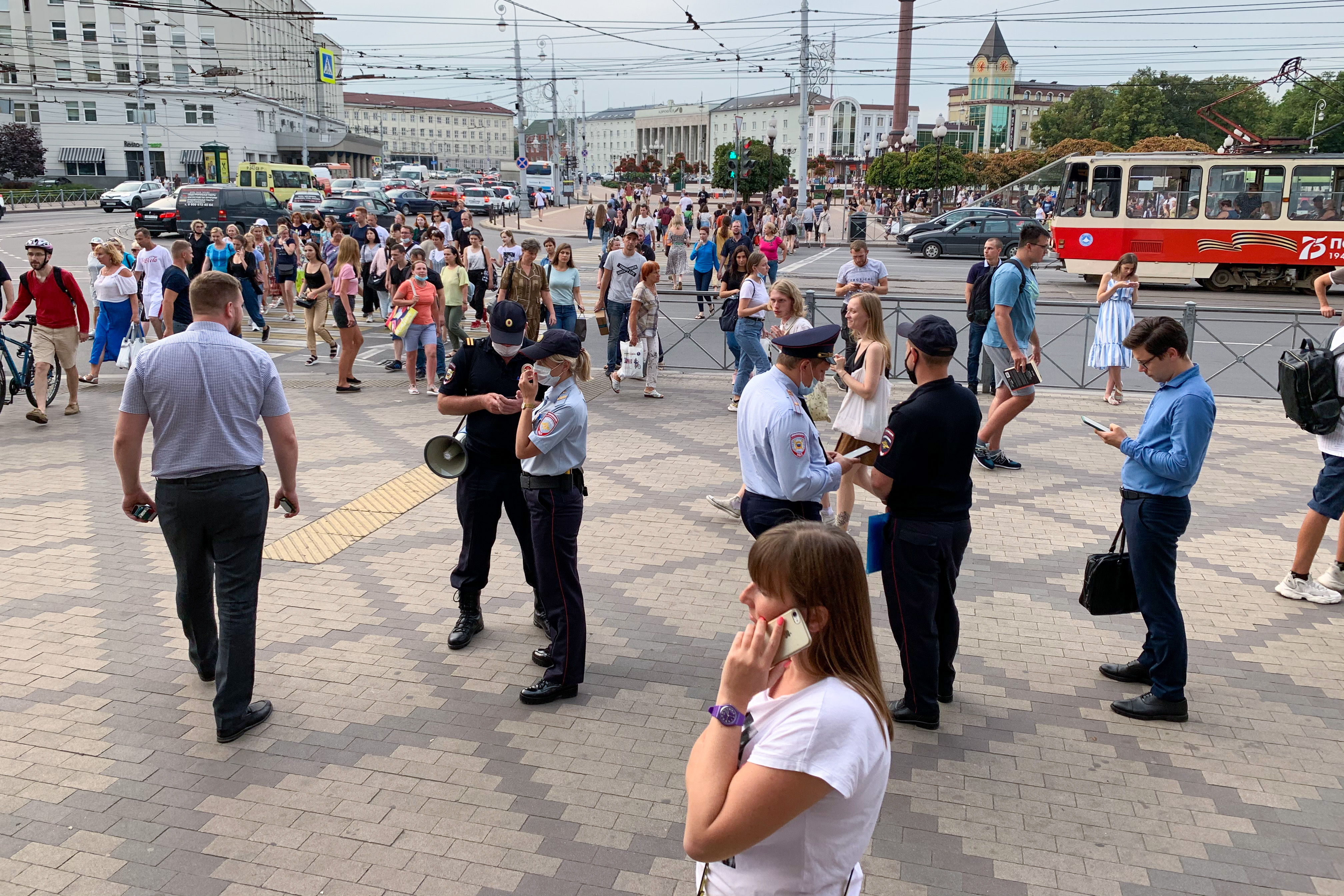 Запретите чай: в Калининграде прошли пикеты в поддержку Алексея Навального