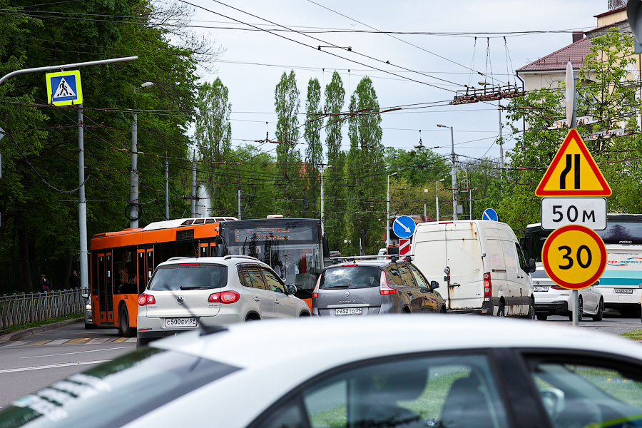 Ради трамвая придется потерпеть: что происходит на пр. Мира из-за перекладки рельсов (фото)