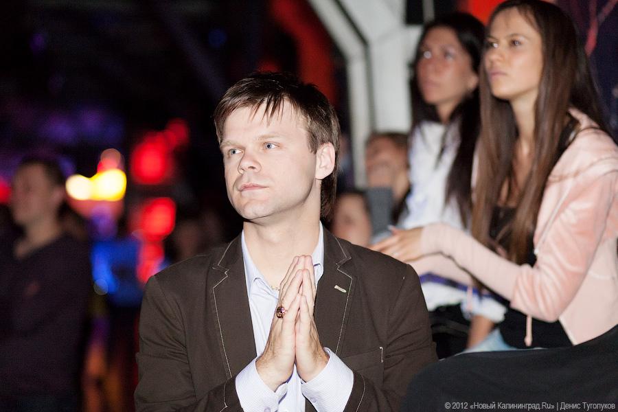 «Ну вот и поговорили»: фоторепортаж с концерта певицы Елки