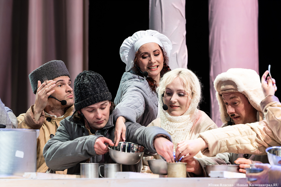 Воспевая любовь: в музтеатре прошел генеральный прогон мюзикла «Девчата» (фото)