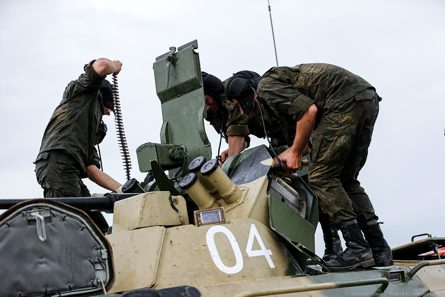 Море стрельб: как команды пяти стран в «Гонке преследования» соревновались