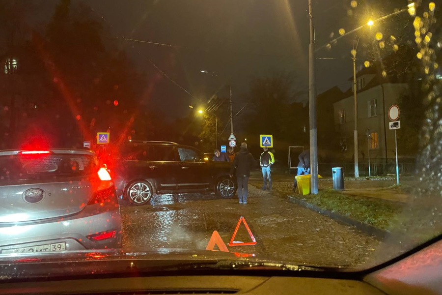 ДТП на улице Тельмана собрало километровую пробку