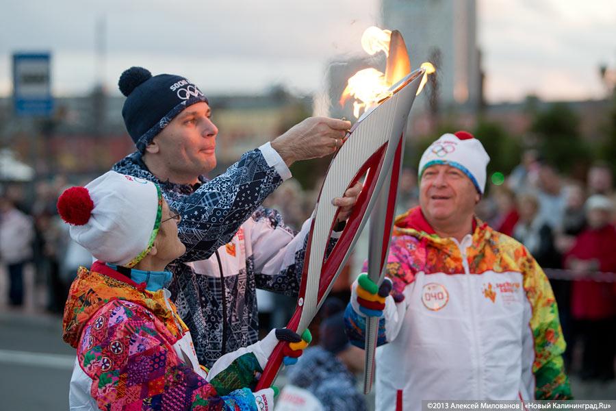75 оттенков олимпийского: эстафета огня Олимпиады-2014 в Калининграде