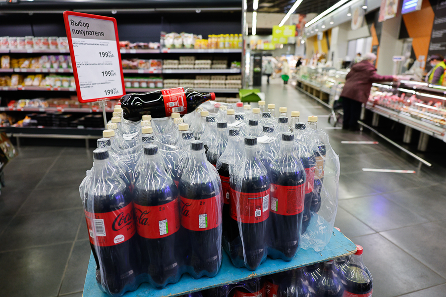 Минсельхоз не планирует вносить продукцию Coca-Cola в список товаров для параллельного импорта