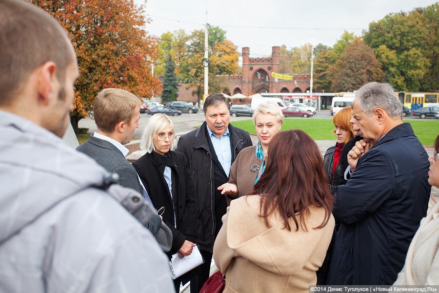 Слова не помогут:  ради лекарств больные ВИЧ калининградцы вышли на пикет