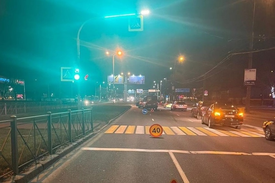 Переходил на красный: на Московском проспекте сбили пешехода-нарушителя (фото)