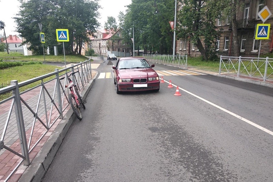В Черняховске женщина на «БМВ» сбила юного велосипедиста