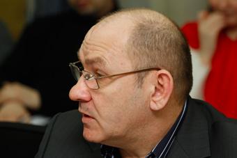 Коллеги Бооса запутались в причинах отмены встречи с Дорошком