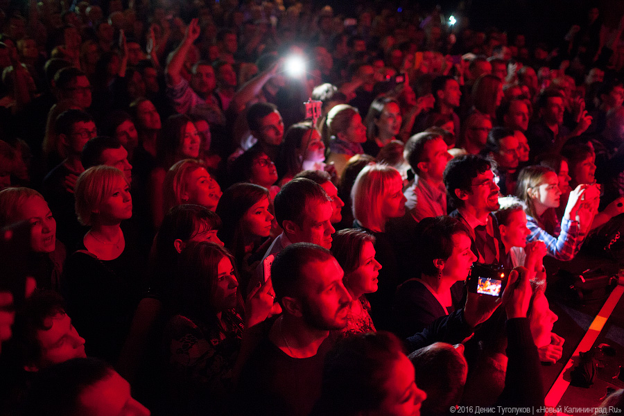 Горе, если не впал в безмолвие:  Вячеслав Бутусов и «Ю-Питер» на «Вагонке»