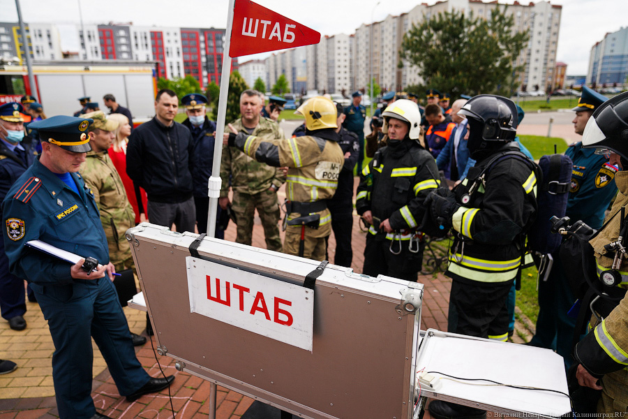 «Сложная архитектура»: как пожарные тренируются перед ЧМ-2022 по волейболу (фото)