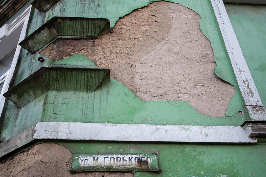 «Мы обиваем пороги, а толку нет!»: власти не спешат ремонтировать сгоревшие дома в Советске