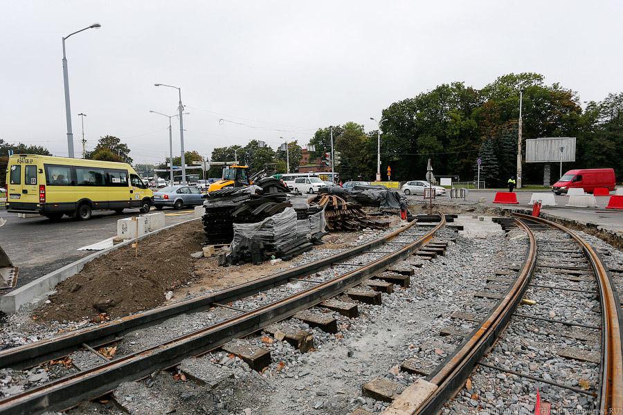 Пробки по центру: новая схема движения вызвала заторы на площади Василевского