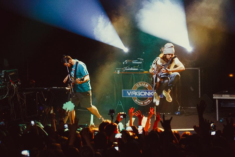 «Если бы я был Земфирой»: на «Вагонке» прошёл аншлаговый концерт Noize MC
