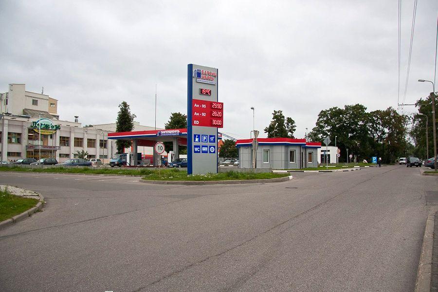 По следам Первой мировой: крупнейшее воинское захоронение закатали под асфальт