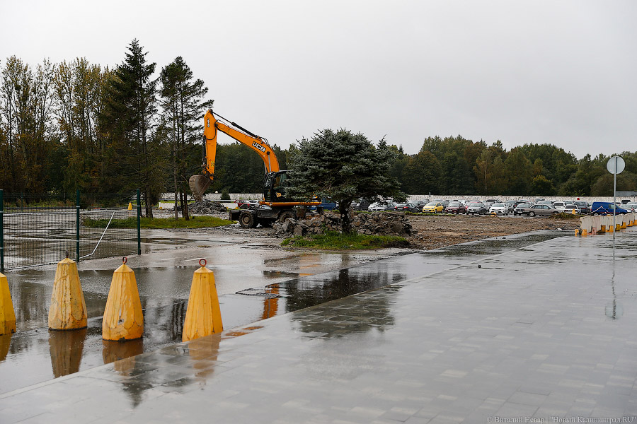 Александр Корытный сообщил, когда исчезнут лужи на привокзальной площади «Храброво»