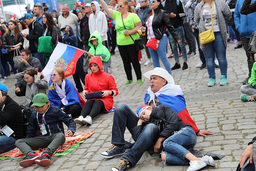 Усы победы: как Калининград болел и радовался за сборную России (фото)