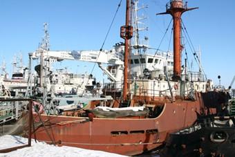 Плавучий маяк «Ирбенский». Фото с сайта plavmayak.spb.ru