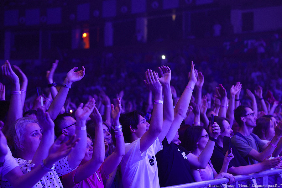 В Калининграде прошёл концерт группы «Кино». Голос Виктора Цоя оцифровали (фото)