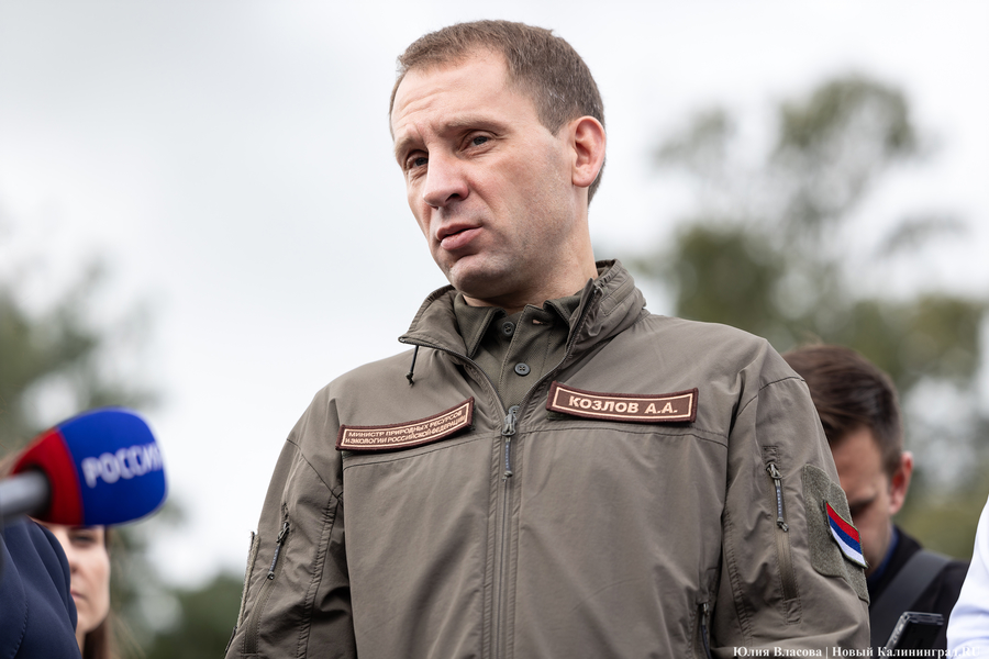 «Стихией управлять не научились»: как глава Минприроды РФ понюхал воздух в Круглово (фото)