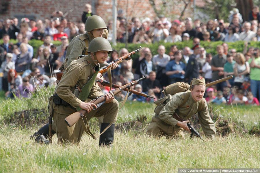 «Ещё одна победа»: фоторепортаж с реконструкции штурма форта №5