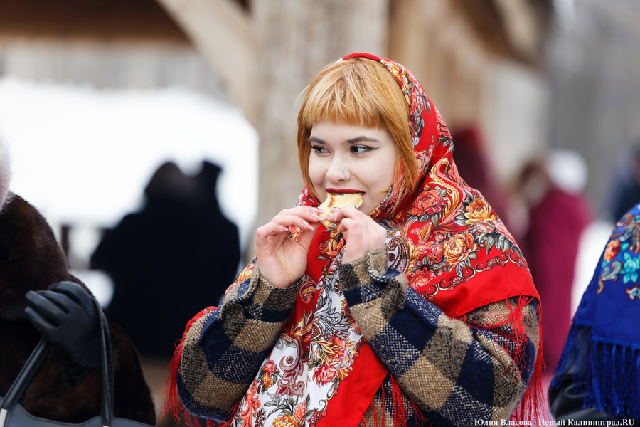 Блины, пляски и «самое большое» чучело: как отпраздновали Масленицу в «Каупе» (фото)