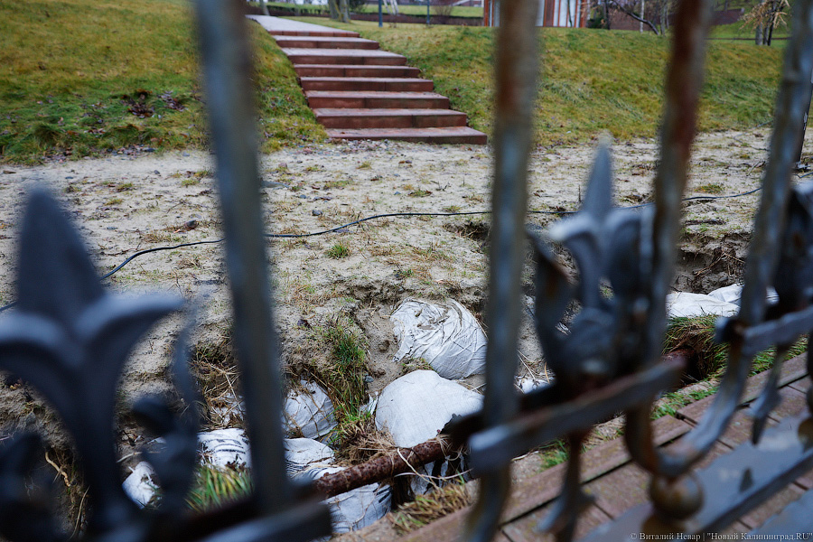 Тройной удар: состояние променада в Пионерском ухудшилось после зимних штормов (фото)