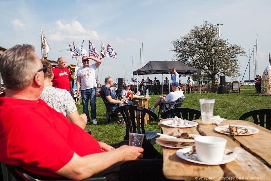 Съесть рыбца, а не собаку: почему мы любим деревенские праздники в Ниде