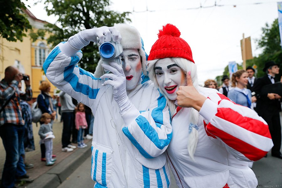 Все при параде: пешеходная зона Калининграда в День города (фото)