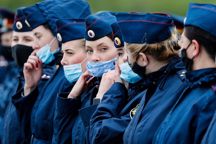 Коронавирусная репетиция: как пешие расчеты готовились к параду в Чкаловске