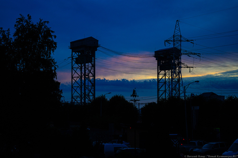 Любовь и жизнь: во Фридрихсбургских воротах выступила солистка Михайловского театра (фото)