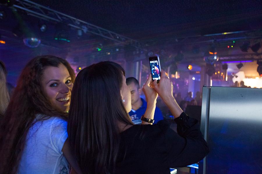 «Пока хавает пипл»: фоторепортаж с концерта Богдана Титомира