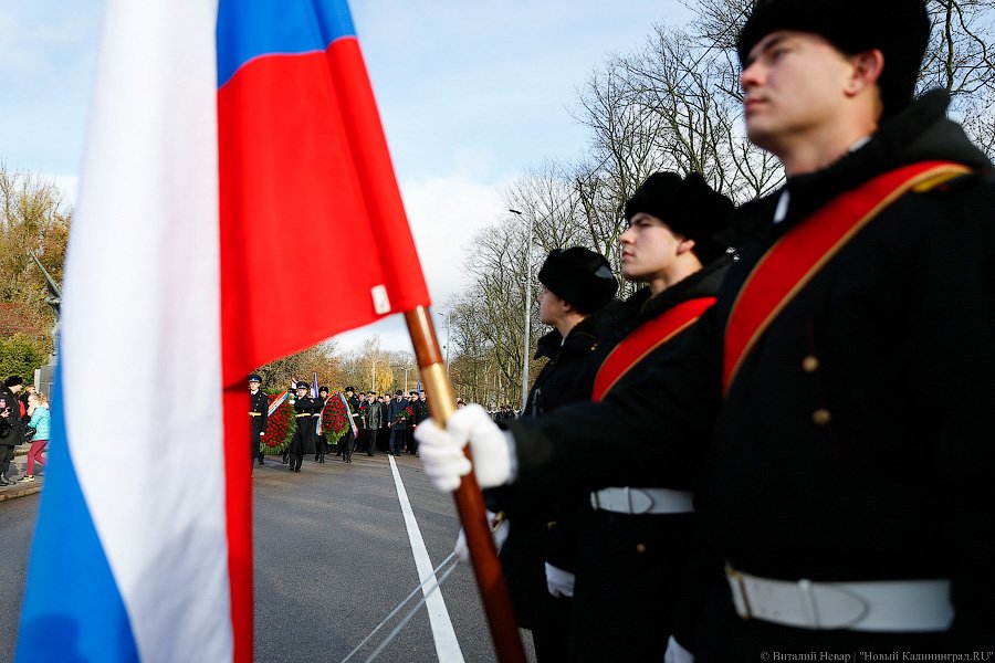 Опрос: лишь каждый шестой россиян намерен праздновать 100-летие Октябрьской революции