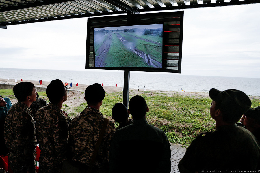 Море стрельб: как команды пяти стран в «Гонке преследования» соревновались