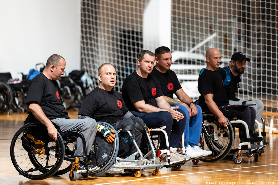 «Серебро» дороже «золота»: в Калининграде впервые боролись за Кубок по регби на колясках (фото)